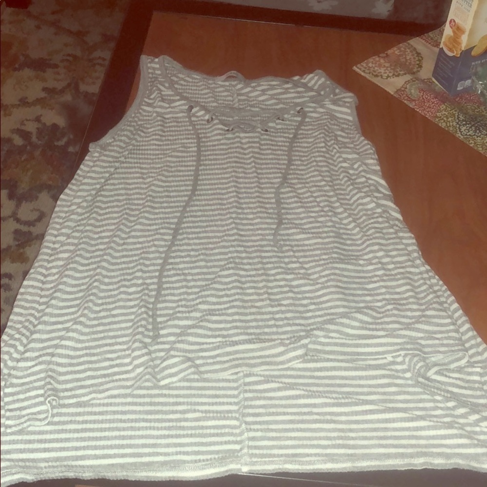 Cloth tank with decorative lace up tie